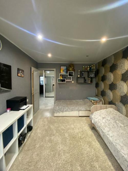 Продам 3 комнатную квартиру в новоенисейске 6 этаж. 04