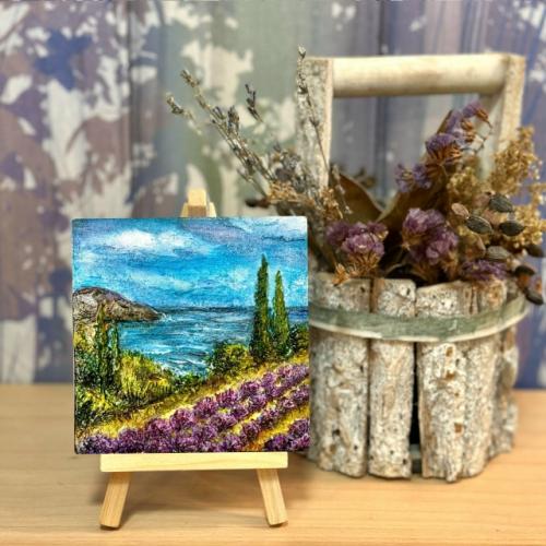 Самый любимый этап - примерка новой миниатюры в интерьер.