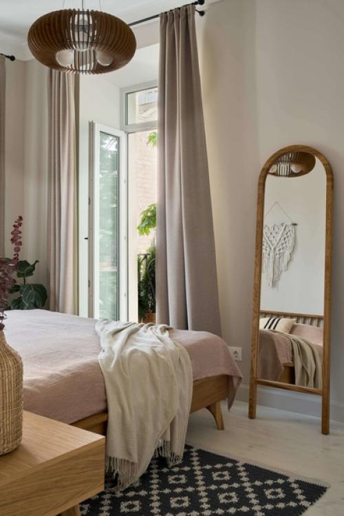 Дизайнер Анастасия Громова обновила интерьер двухкомнатной квартиры для молодой семейной пары. 05