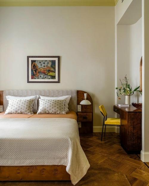 Дизайнер Елена учаева оформила интерьер для семейной пары в доходном доме Ольги гартман, построенном в 1911 году по проекту архитектора челыщева. 03