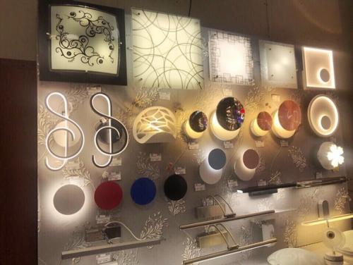 Эффектные отблески и преломления света в хрустальных гранях неизменно притягивают взгляд. 03