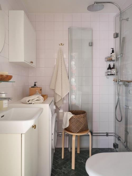 Подборка ванных комнат а скандинавском стиле, в которых тон всему интерьеру задает декор и текстиль. 06