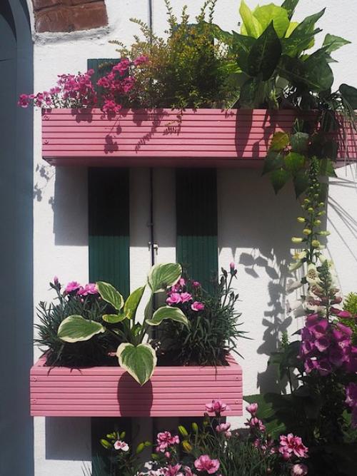 Этот балкон находится в Лондоне и принадлежит дизайнеру интерьеров Мелани. 03