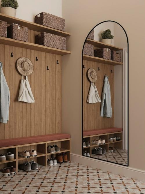 Проект квартиры.  Сначала заказчица мечтала о белой кухне - классической, лёгкой и универсальной. 01