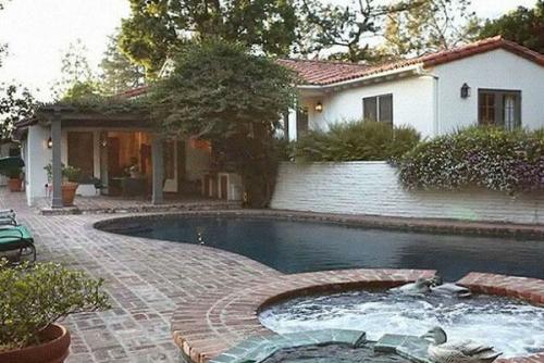 Дом Камерон диаз в Беверли - хиллз. 01