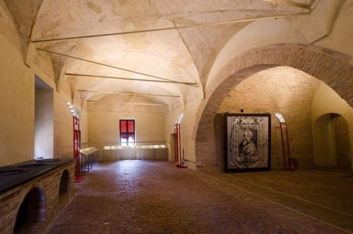 Кастелло эстенсе или замок святого Михаила (итал. 08