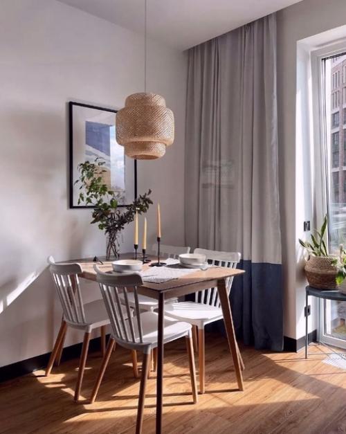 Имея желание создать изолированную жилую комнату с разделением на спальную и гостевую зоны, вы создаете уникальное и функциональное пространство. 01