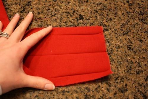 Стильная подушка из мешковины с розами? 01