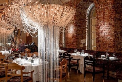 Гвидон - рыбный ресторан альянса White Rabbit Family, где оживают сказки Пушкина. 01