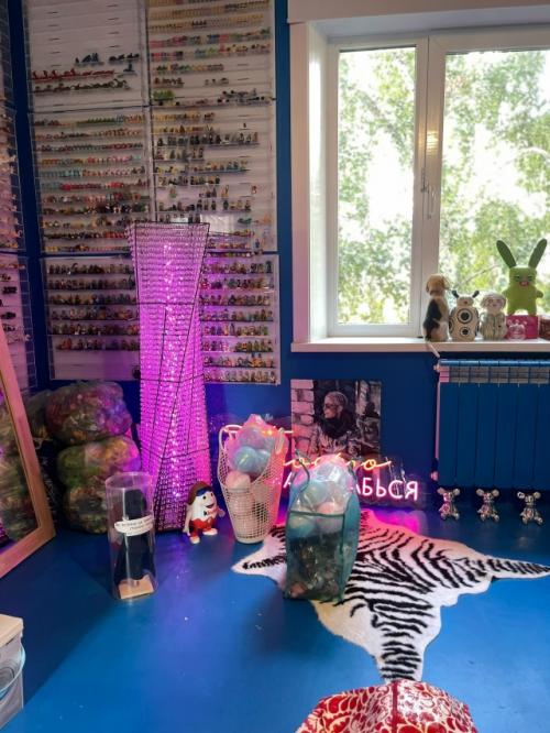 Немного моей квартиры у меня ещё ремонт конечно, но уже есть мамаевский стиль в интерьере. 05