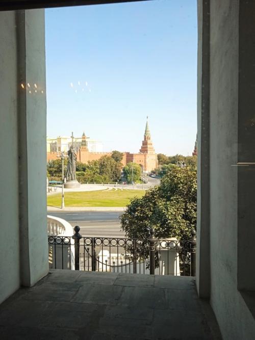 Меленаалябьева. Вчерашний трудовой день в российской государственной библиотеке в корпусе дома Пашкова. 07