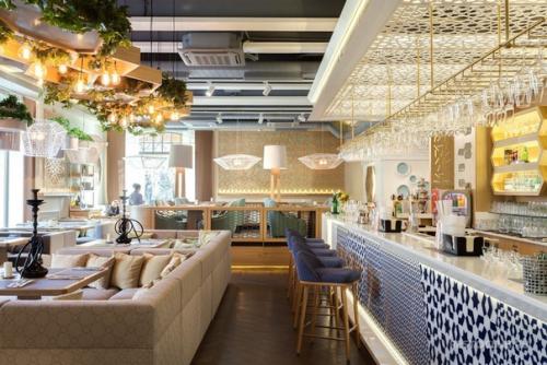 6 ресторанов, где можно вкусно поесть и отдохнуть за городом. 05