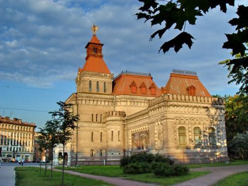 Прогулка по центру города: таврический сад и его окрестности. 01