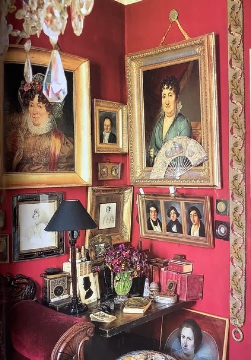 Лечение сердечной аритмии прошло в парижском госпитале удачно я я вновь у себя дома в парижской квартире. 01