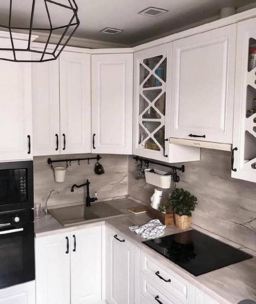 Интересный пример ремонта в кухне с эркерлм. 01