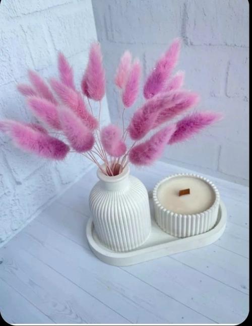 Декоративная ваза для сухоцветов с подставкой и аромасвечой - это стильное украшение для вашего интерьера.  