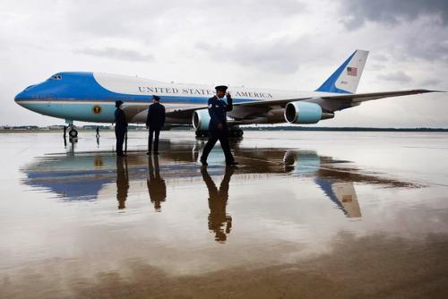 Барак Обама и его Самолет Апокалипсиса. 03
