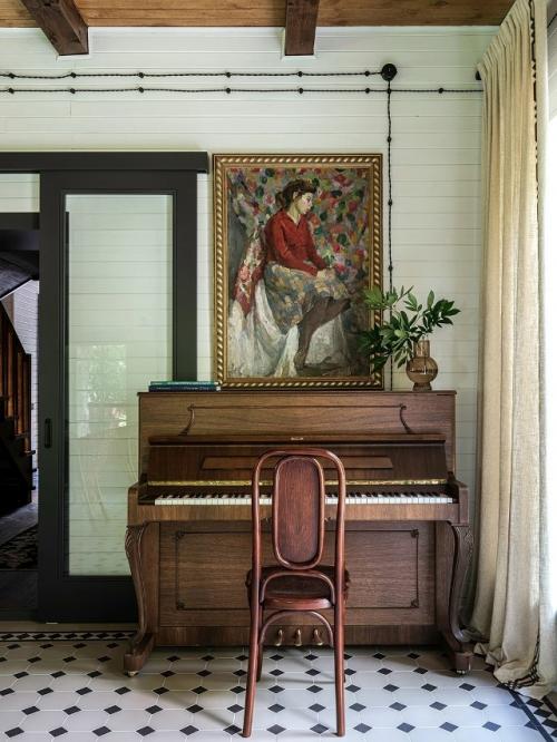 Переделка старой дачи на Николиной горе. Переделка старой дачи на Николиной горе.