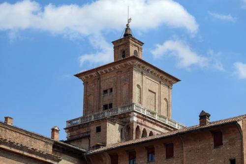 Кастелло эстенсе или замок святого Михаила (итал. 05