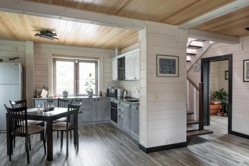 Покажем вам интерьеры дома по проекту сп - 3 площадью 190 м. 01