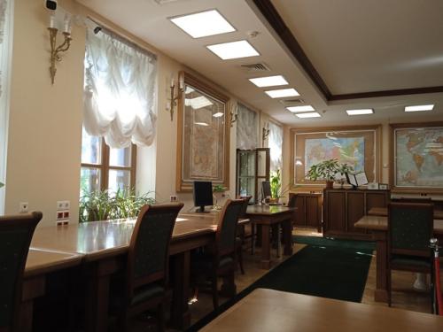 Меленаалябьева. Вчерашний трудовой день в российской государственной библиотеке в корпусе дома Пашкова. 03