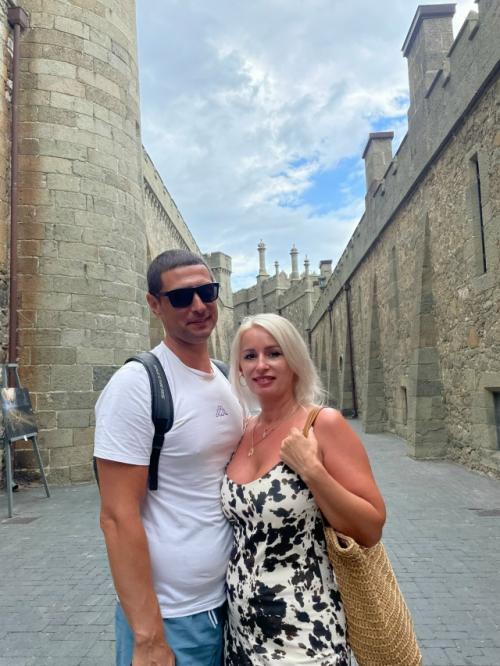 Воронцовскийдворец - архитектурный комплекс в Алупке (Крым), расположенный у подножия горы Ай-петри. 03