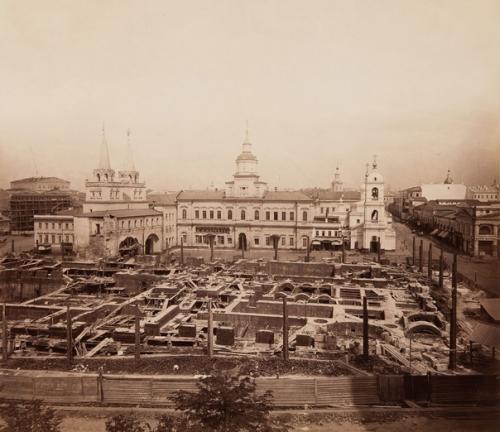 3 сентября (20 августа) 1875 года прошла торжественная церемония закладки здания исторического музея. 03