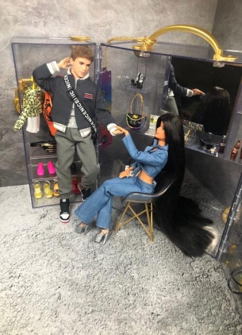 - Х: - привет моя обворожительная Диана. 02