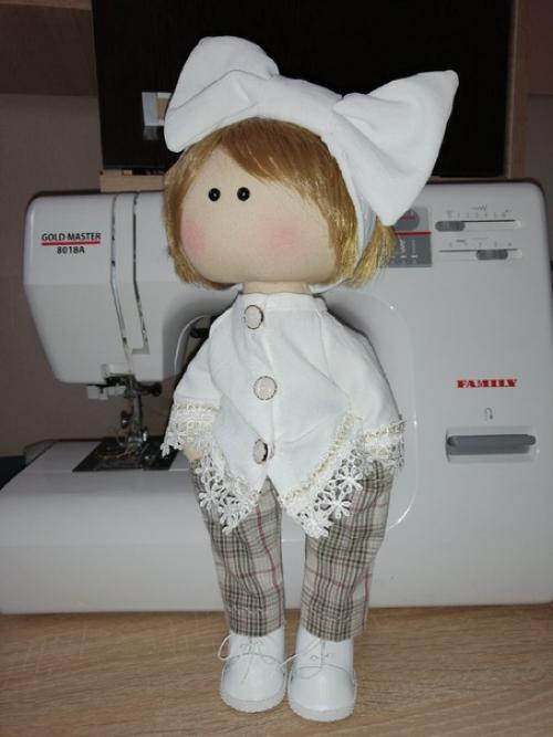 Такая куколка на заказ сделана. 01