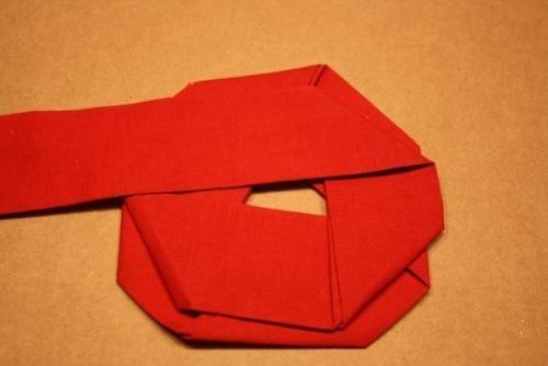 Стильная подушка из мешковины с розами? 03