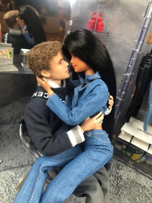 - Х: - привет моя обворожительная Диана. 08