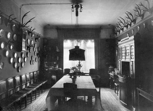 Аналог журнала Дизайн и Интерьеры нашего времени - фотографии квартиры князя Михаила Андроникова (Петербург, наб. 07