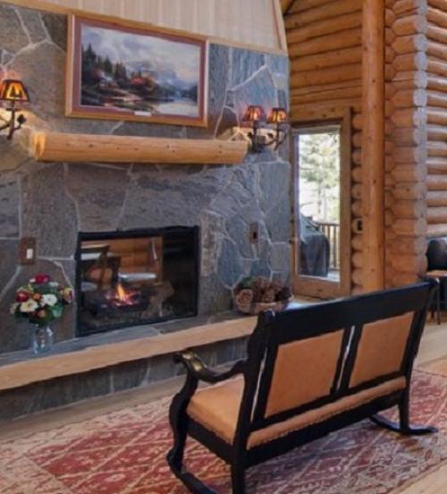 Интерьер бревенчатого дома в горном стиле. 03