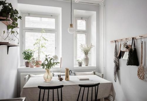 Спокойная и уютная квартира с тёплыми акцентами в Швеции (32 кв. 05