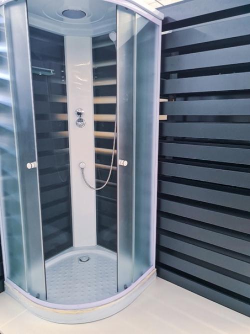 В нынешнем ритме жизни ванная комната является одним из главных помещений в каждом доме наравне с гостинкой, спальней и кухней. 04