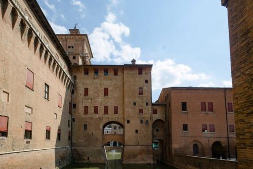 Кастелло эстенсе или замок святого Михаила (итал. 03