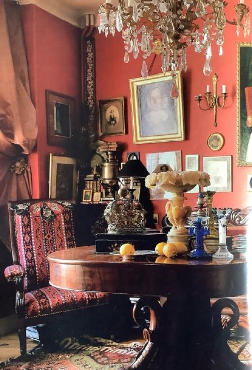 Лечение сердечной аритмии прошло в парижском госпитале удачно я я вновь у себя дома в парижской квартире. 08