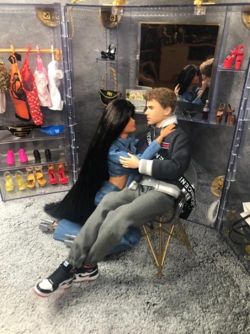 - Х: - привет моя обворожительная Диана. 04