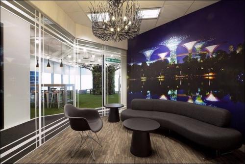 Офис компании Booking. 01