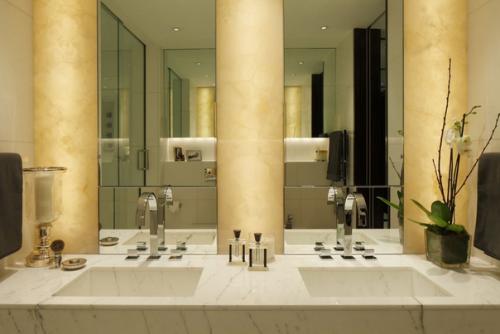 Часть 2.  Квартира Kensington Place является отличным примером того, как интерьер может быть роскошным и скромным одновременно. 03