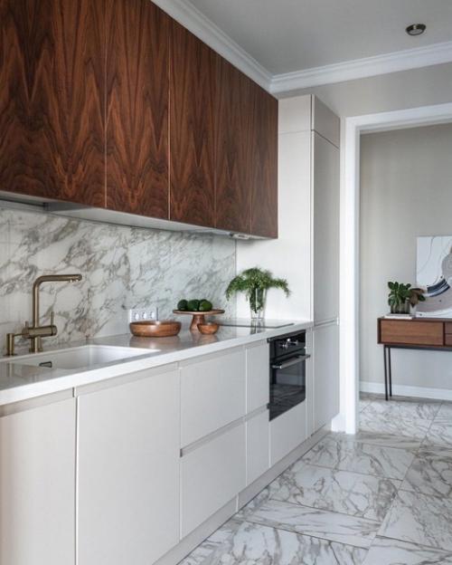 Мы привыкли думать, что в квартире с маленькими детьми не место строгому изысканному интерьеру. 03