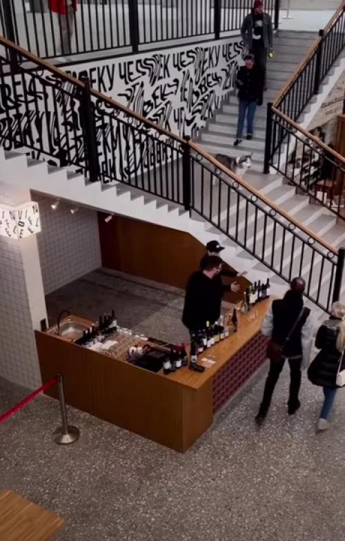 В Петербурге официально открылся обновлённый Московский Рынок. 05