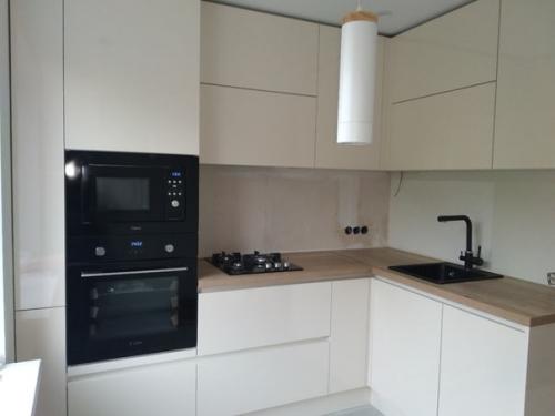 Установили кухню.  Посоветуйте, какой фартук выбрать. 01