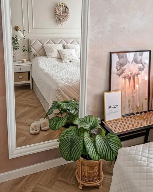 Давайте мы рассмотрим эту замечательную квартиру в деталях. 04