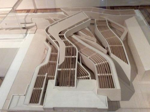 Проект подготовлен специально для николаевского зала зимнего дворца - одного из главных парадных исторических интерьеров музея. 03