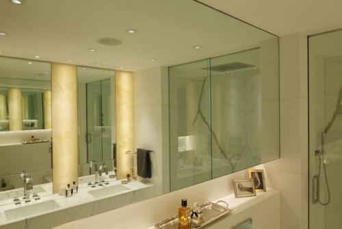 Часть 2.  Квартира Kensington Place является отличным примером того, как интерьер может быть роскошным и скромным одновременно. 04