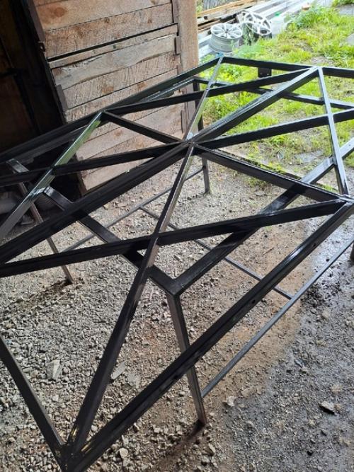 Мастерская сталь работу по заказу Парящая Кровать выполнила. 02