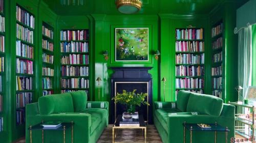 Семейная пара, создала дом, который отражает их характер и любовь к ярким цветам. 05