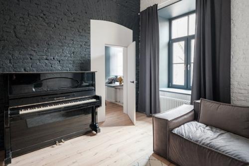 Двушка с кирпичным сводом в доме с мозаичным двориком (Петербург) ч. 1. 04