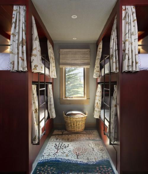 Дом от известного дизайнера интерьеров в стиле шале. 06